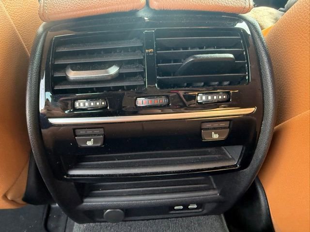 Used 2020 BMW M550i xDrive w/ Dynamic Handling Package image 12