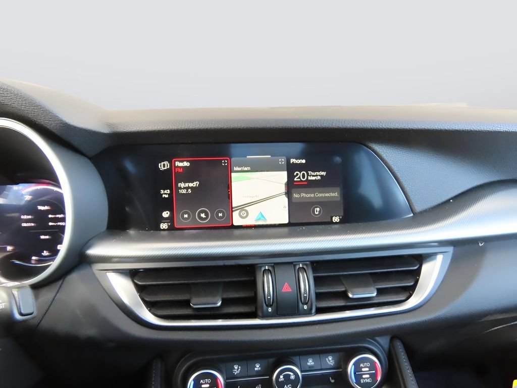 New 2025 Alfa Romeo Stelvio Sprint w/ Convenience Package AWD/4WD image 24
