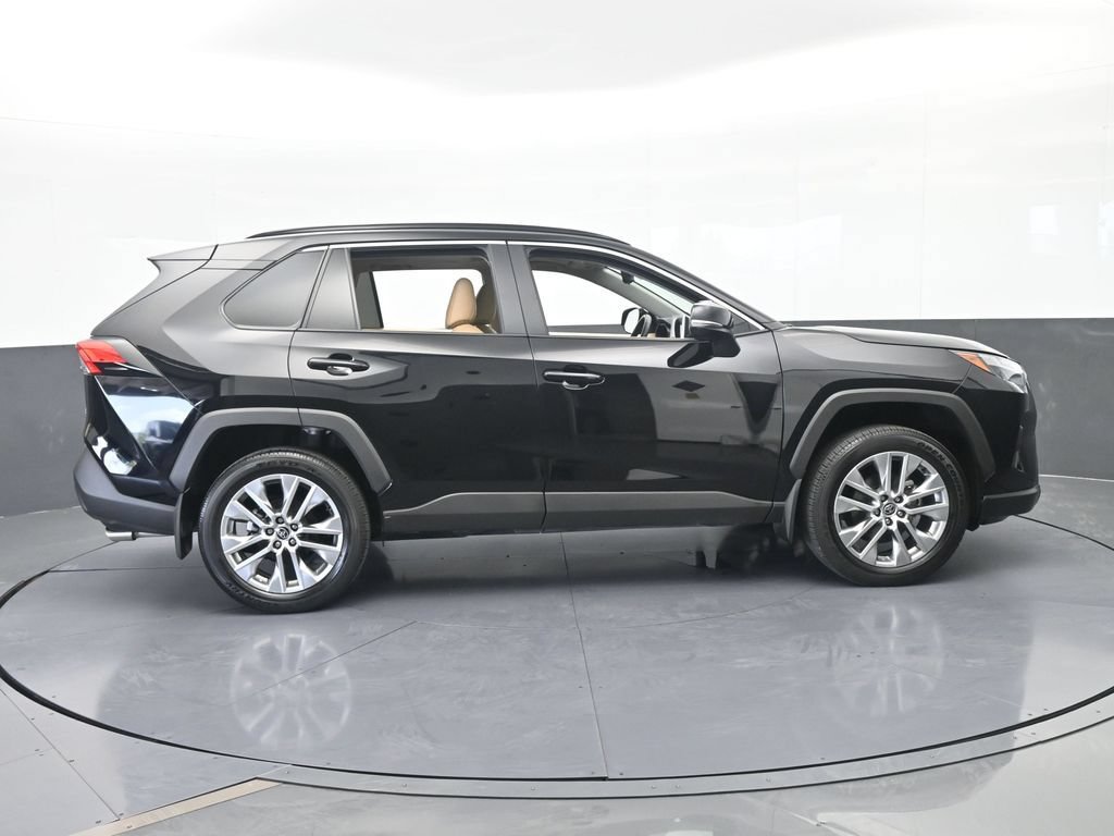 Used 2025 Toyota RAV4 XLE Premium FWD image 7