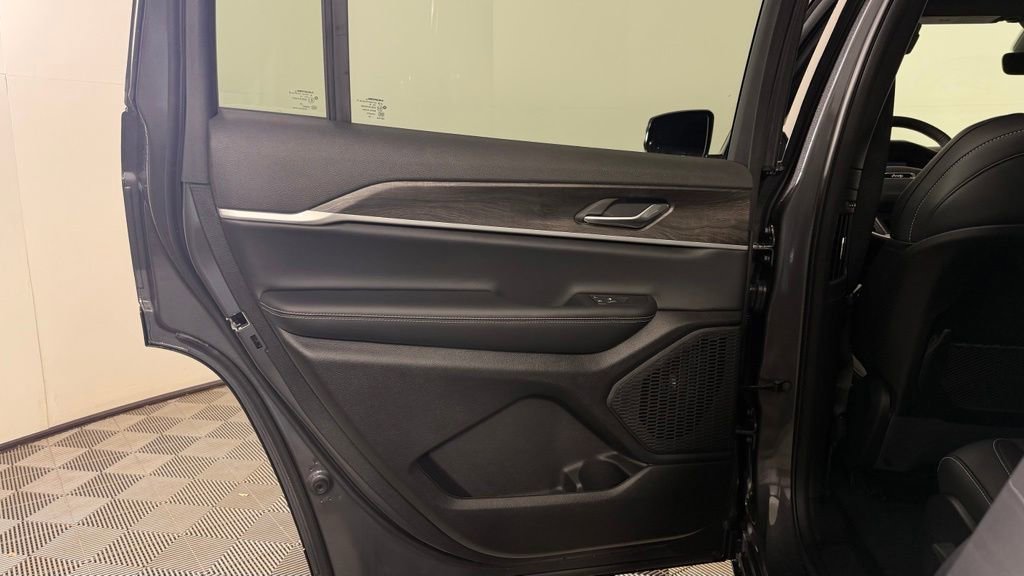 New 2026 Jeep Grand Cherokee L 4WD image 28