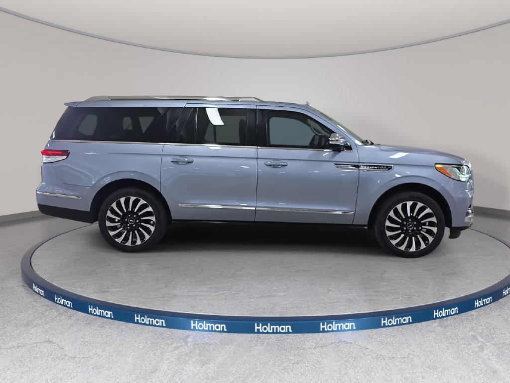 Used 2022 Lincoln Navigator L Black Label AWD/4WD image 6