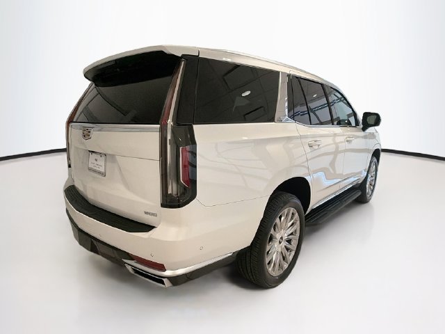 Used 2024 Cadillac Escalade Premium Luxury AWD/4WD image 6