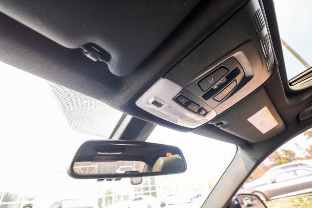 Used 2018 BMW 330i xDrive Sedan w/ Convenience Package image 57