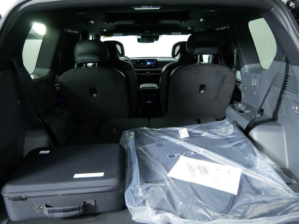 New 2026 Kia EV9 Land image 14