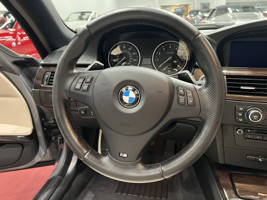 Used 2013 BMW 335i Convertible image 64