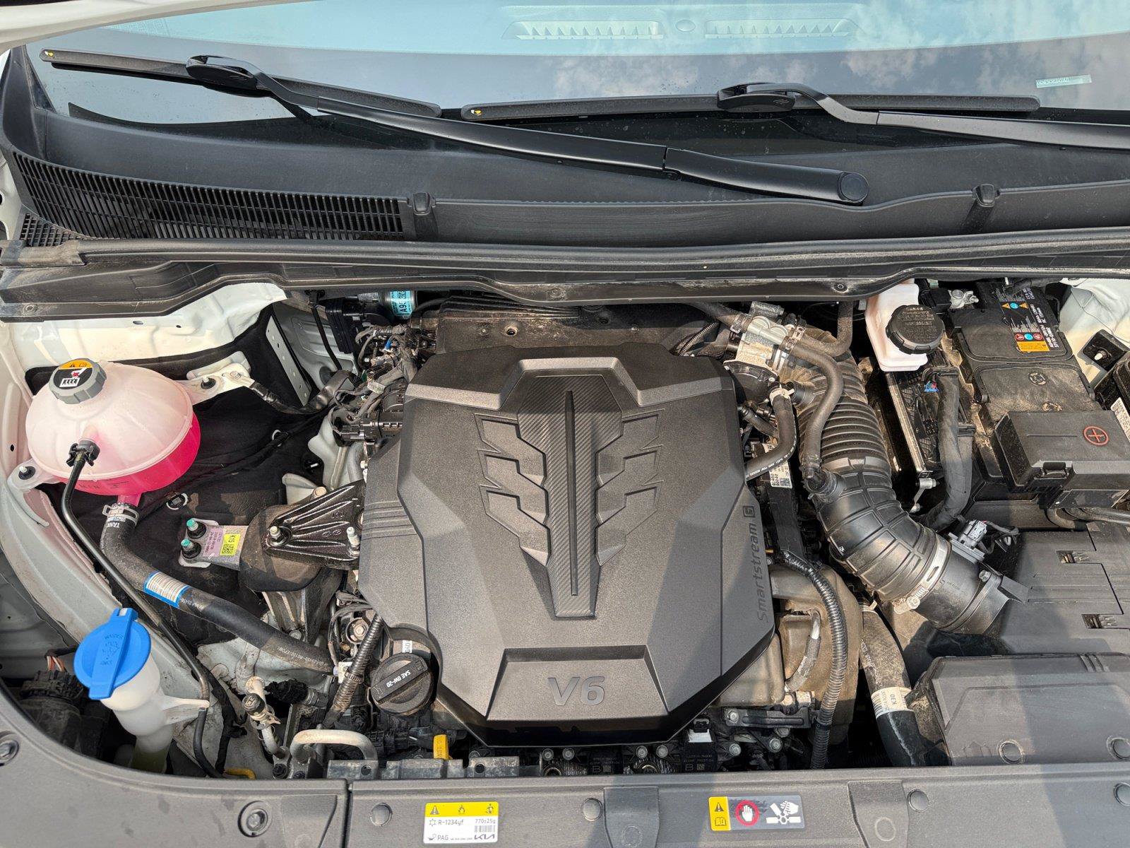 Used 2025 Kia Carnival SX Prestige FWD image 35