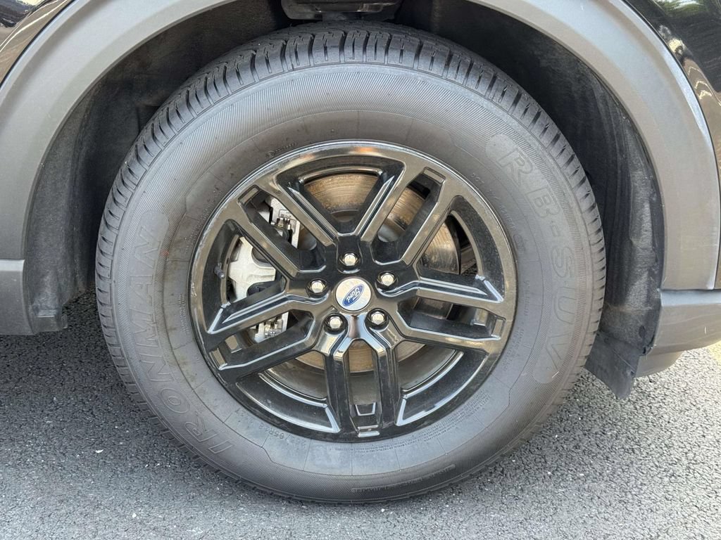 Used 2025 Ford Explorer Active RWD image 26