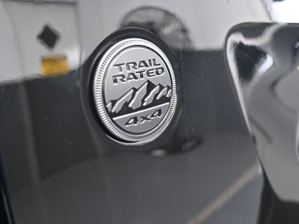 Used 2025 Jeep Gladiator Sport image 45