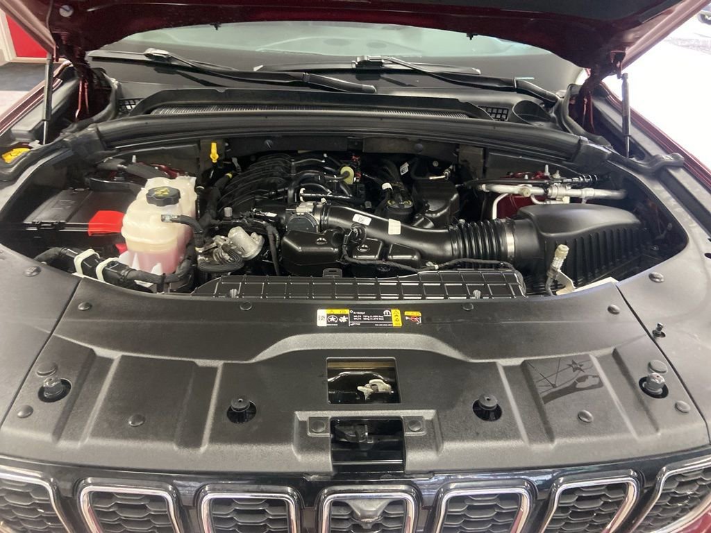Certified 2023 Jeep Grand Cherokee L Limited w/ Luxury Tech Group II AWD/4WD image 20
