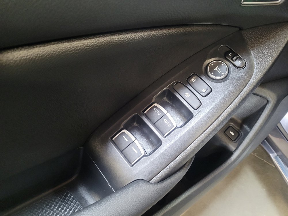 Used 2019 Honda Accord EX-L image 27