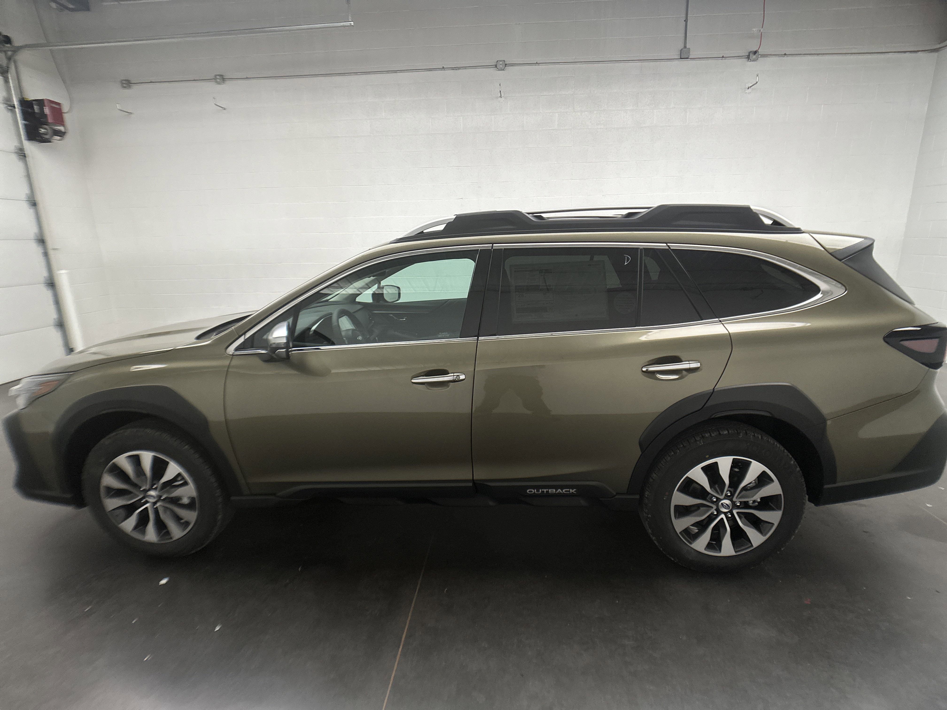 New 2025 Subaru Outback Touring image 6