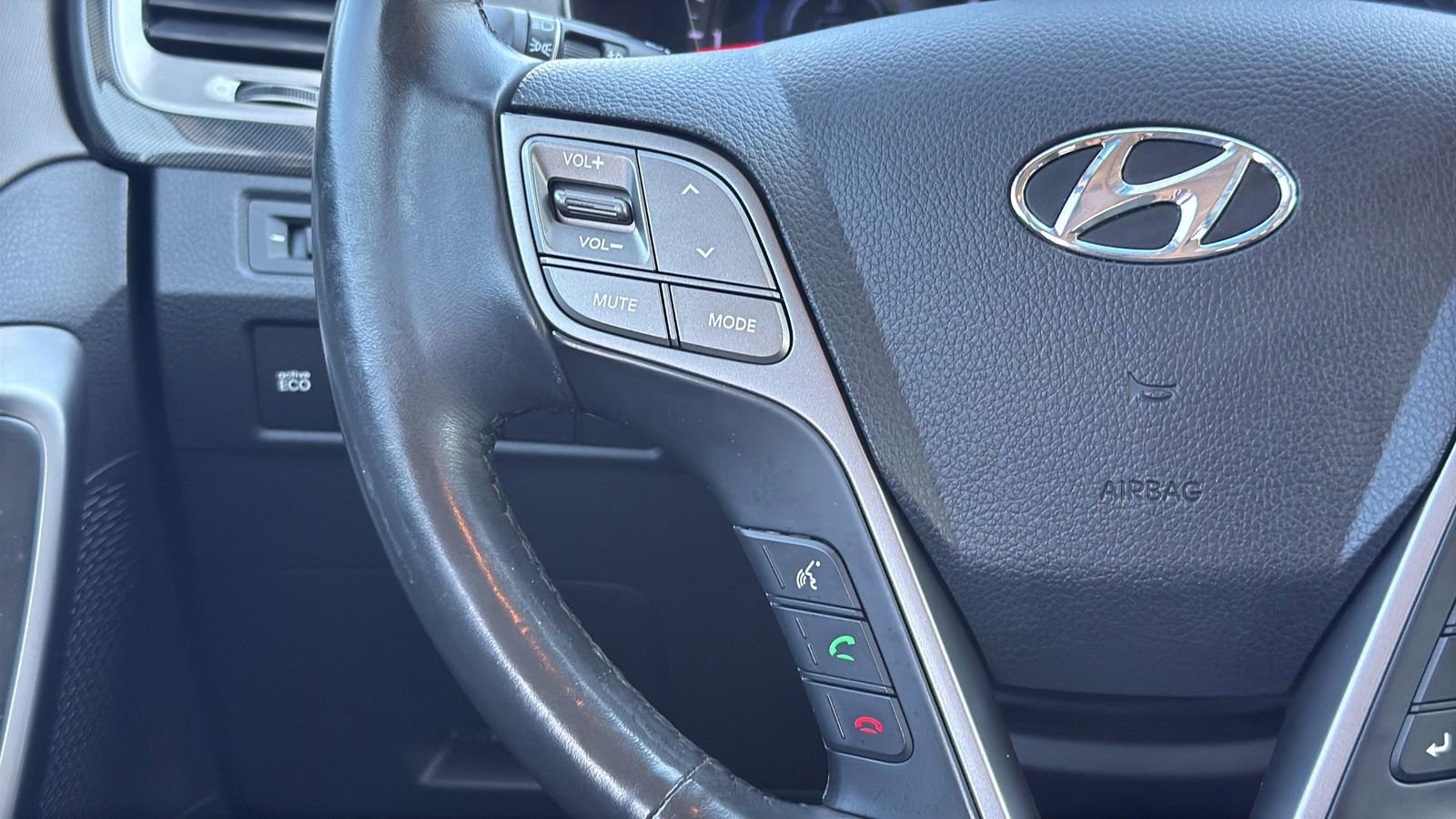 Used 2014 Hyundai Santa Fe Sport w/ Technology Package 04 FWD image 13