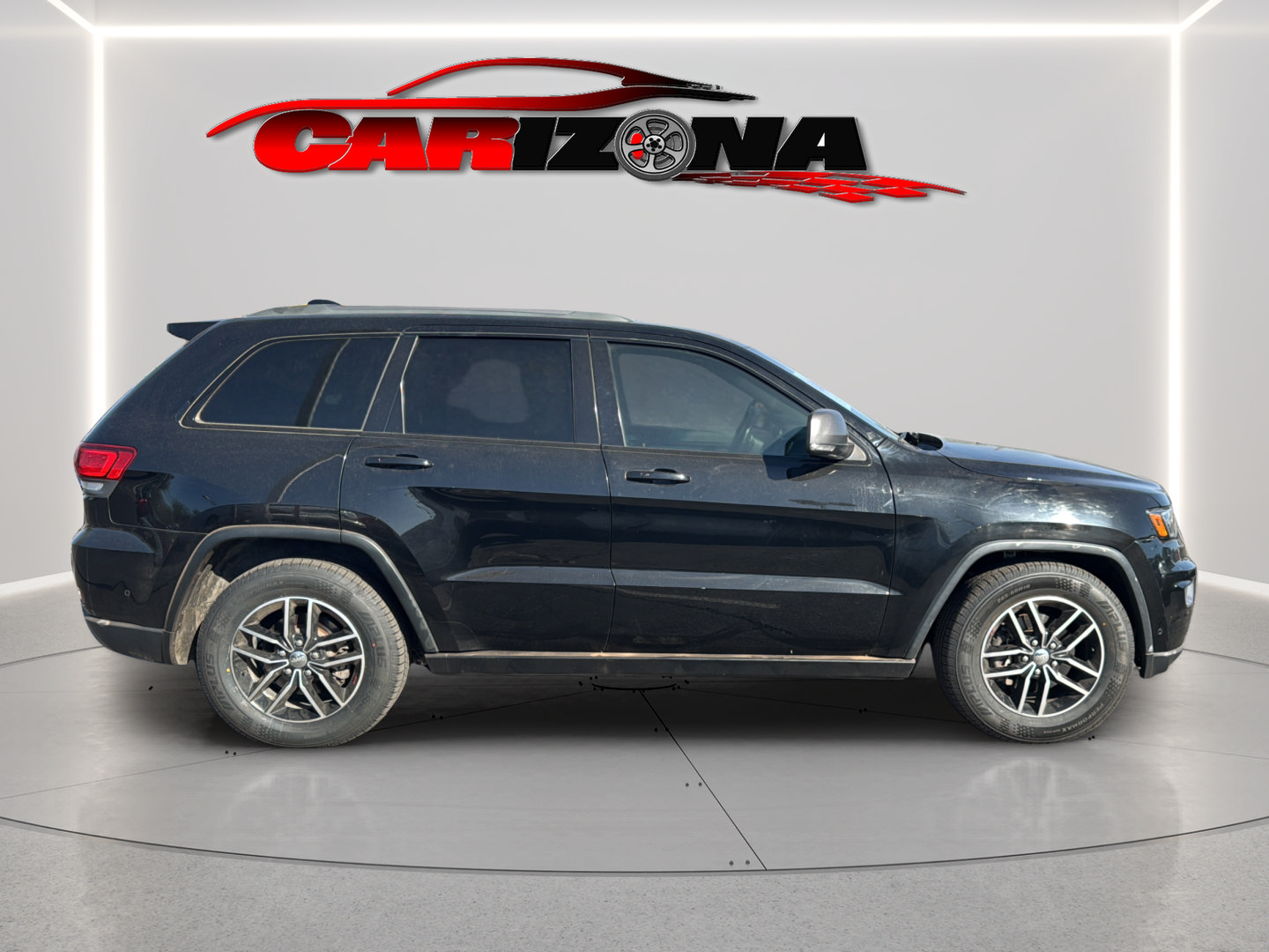 Used 2018 Jeep Grand Cherokee Trailhawk w/ Trailhawk Luxury Group AWD/4WD image 4