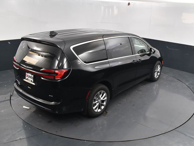 New 2026 Chrysler Pacifica Select image 19