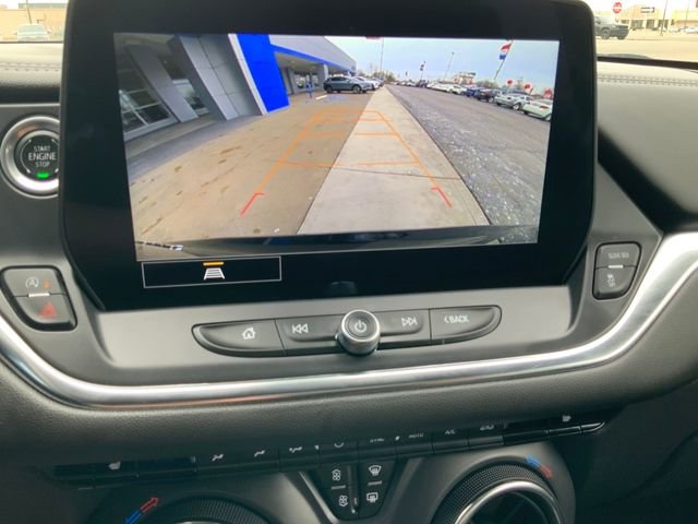 Used 2025 Chevrolet Blazer LT image 23