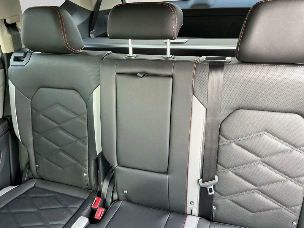 New 2026 Volkswagen Atlas Peak Edition AWD/4WD image 13