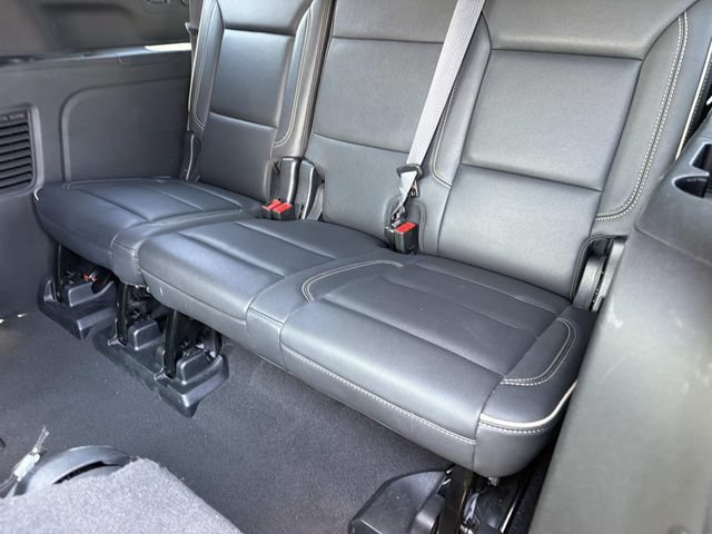 Used 2023 Chevrolet Suburban Premier RWD image 19