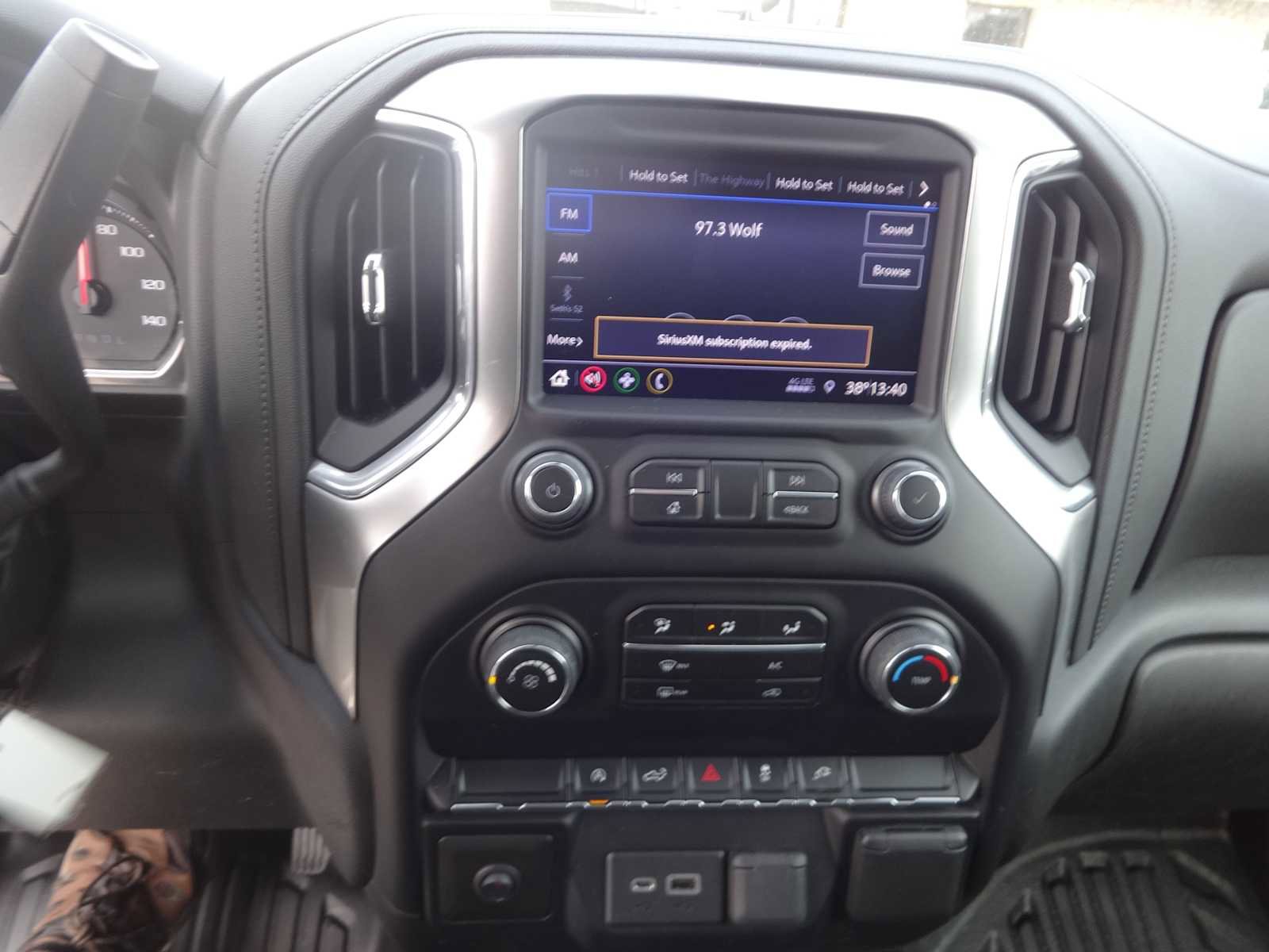 Used 2021 Chevrolet Silverado 1500 LT w/ Remote Start Package image 17