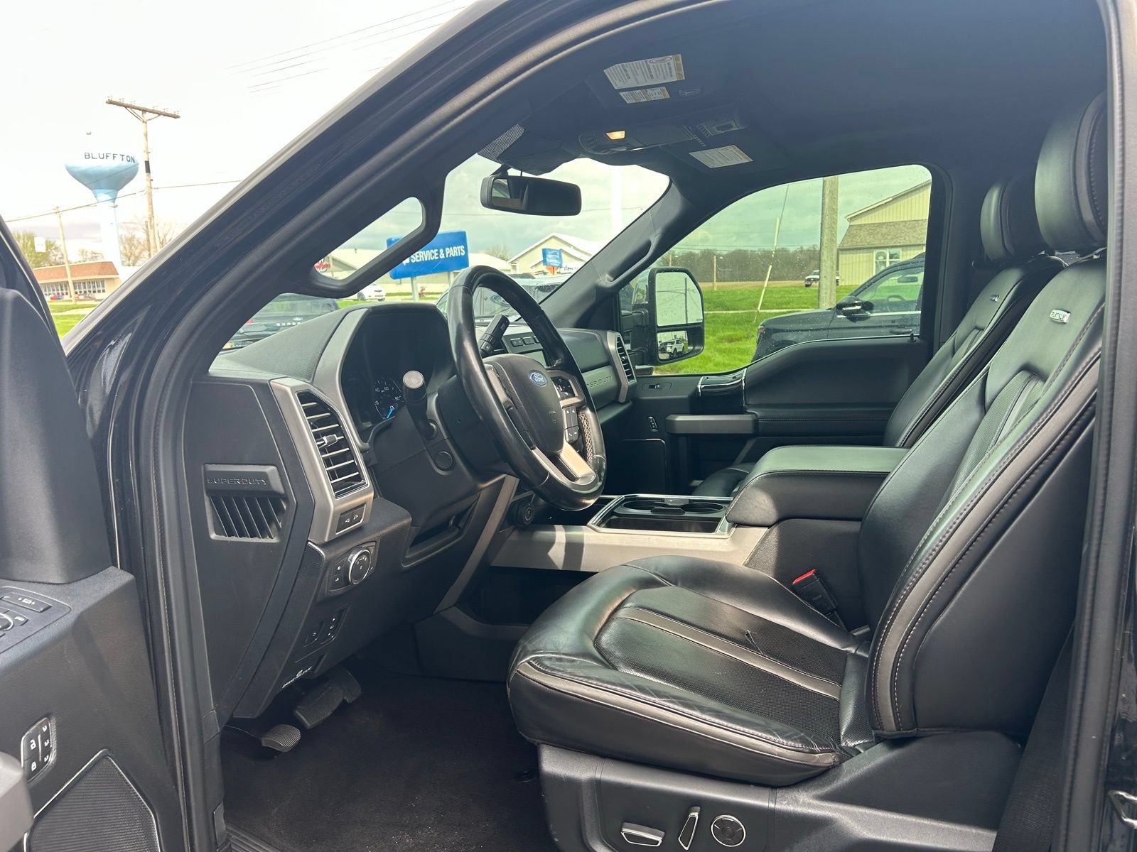 Used 2021 Ford F350 Platinum w/ FX4 Off-Road Package AWD/4WD image 10