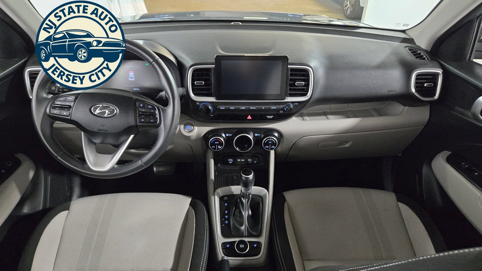 Used 2026 Hyundai Venue SEL FWD image 27