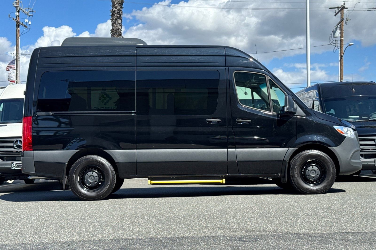 Used 2024 Mercedes-Benz Sprinter 2500 image 3