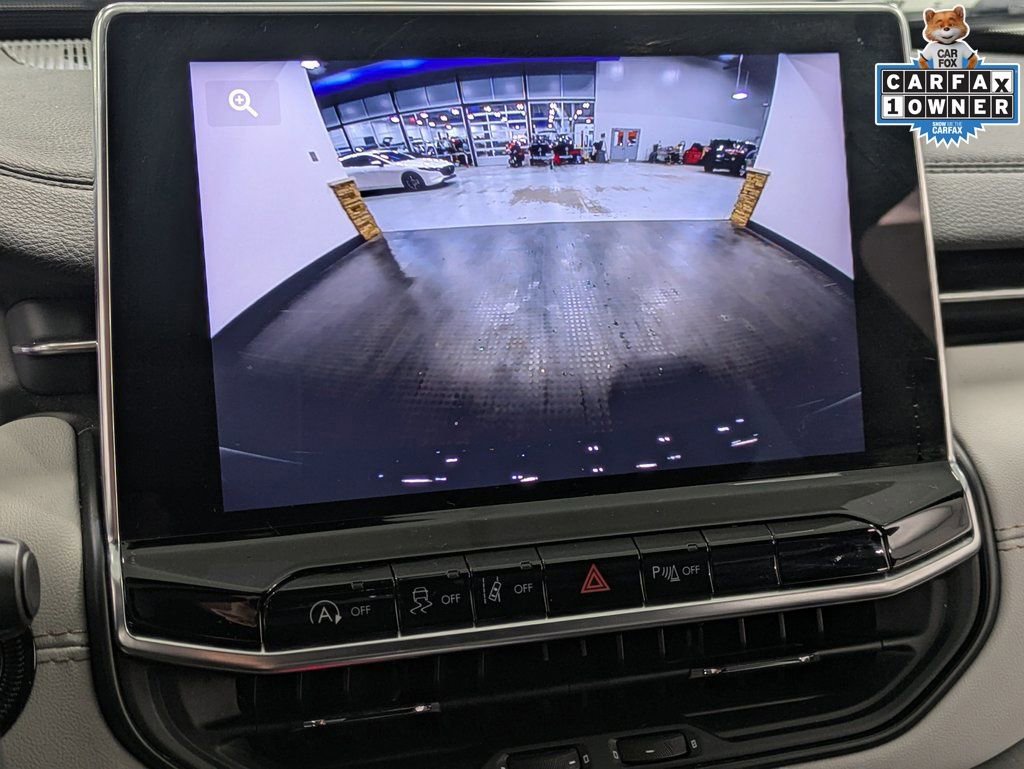 Used 2024 Jeep Compass Limited image 13