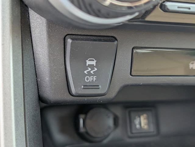 Used 2025 Toyota RAV4 XLE Premium image 16