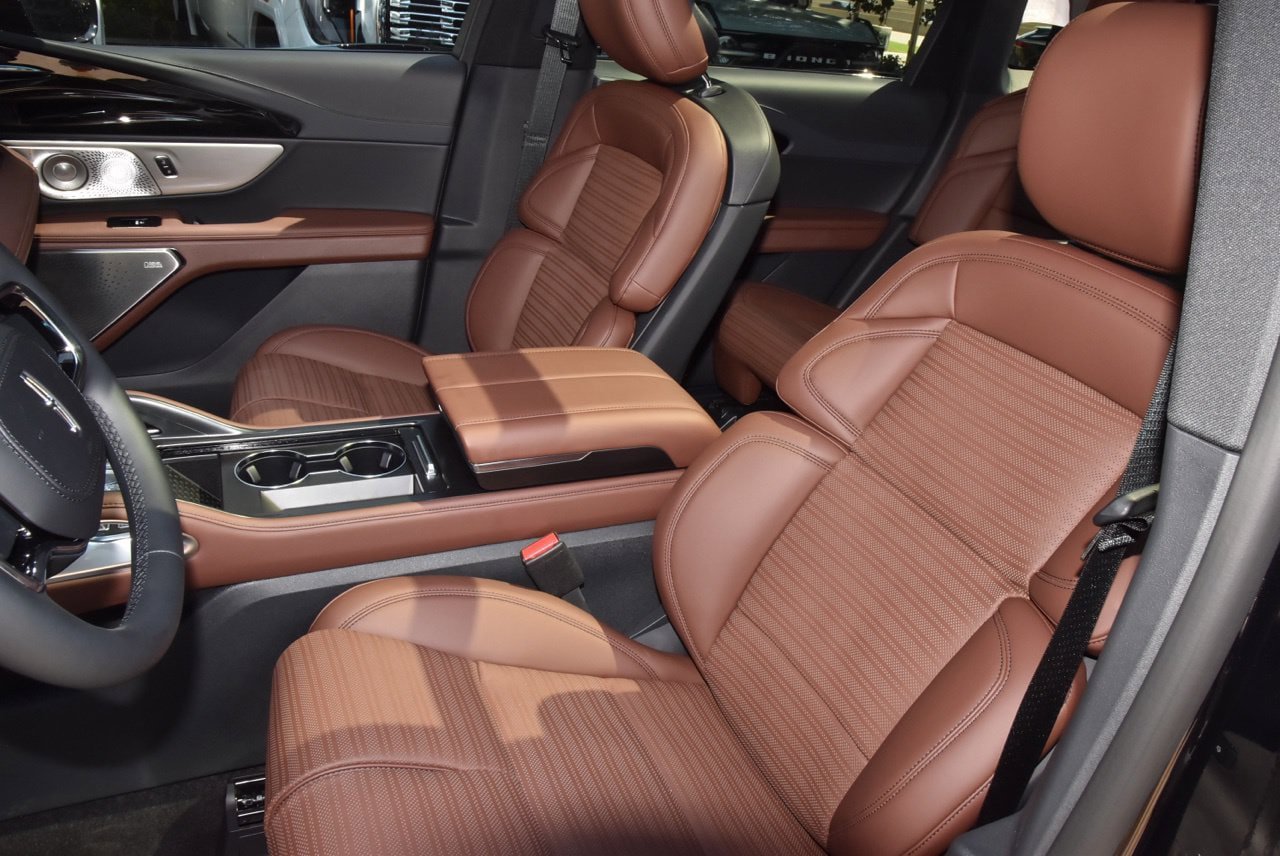 New 2026 Lincoln Nautilus Reserve AWD/4WD image 34