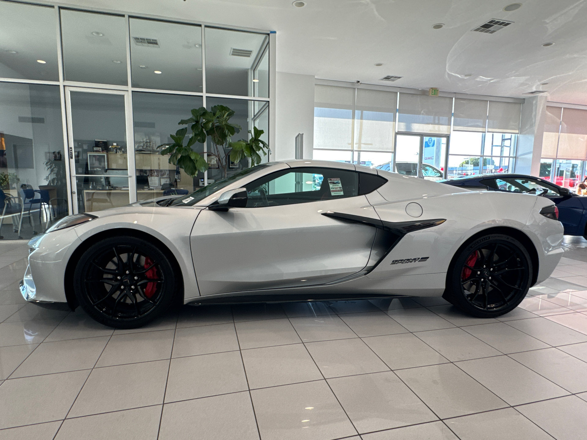 New 2027 Chevrolet Corvette Grand Sport w/ Z52 Sport Performance Package RWD image 6