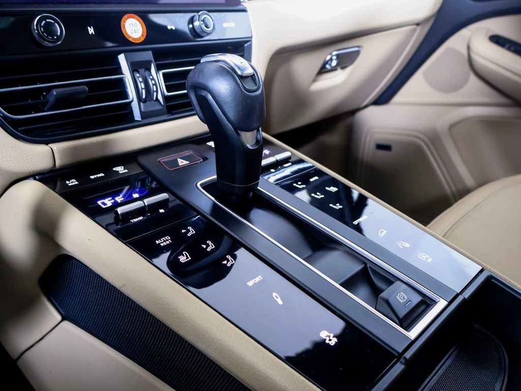 Certified 2023 Porsche Macan S w/ Premium Package AWD/4WD image 22