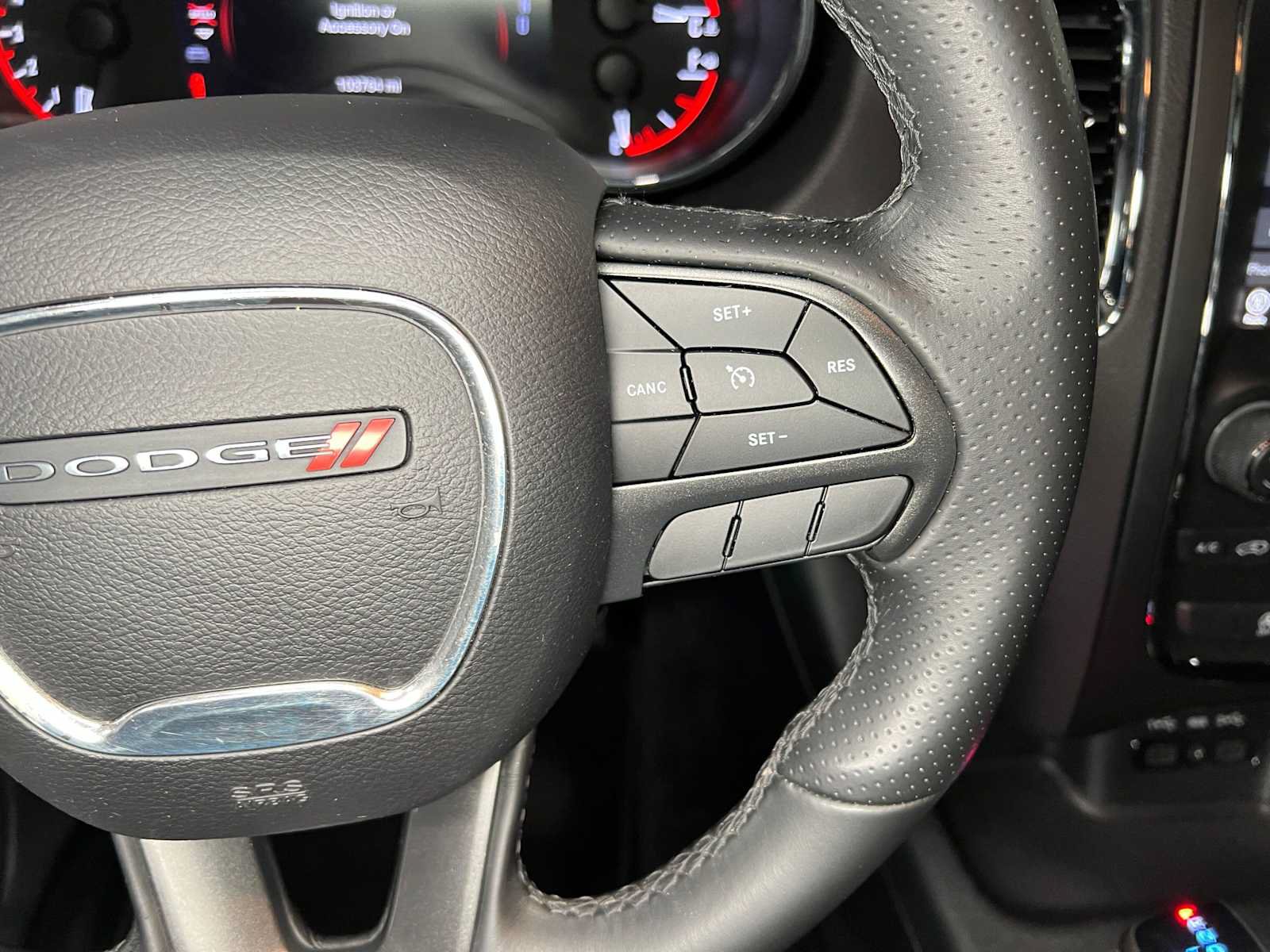Used 2018 Dodge Durango SXT w/ 3rd Row Seating Group AWD/4WD image 25