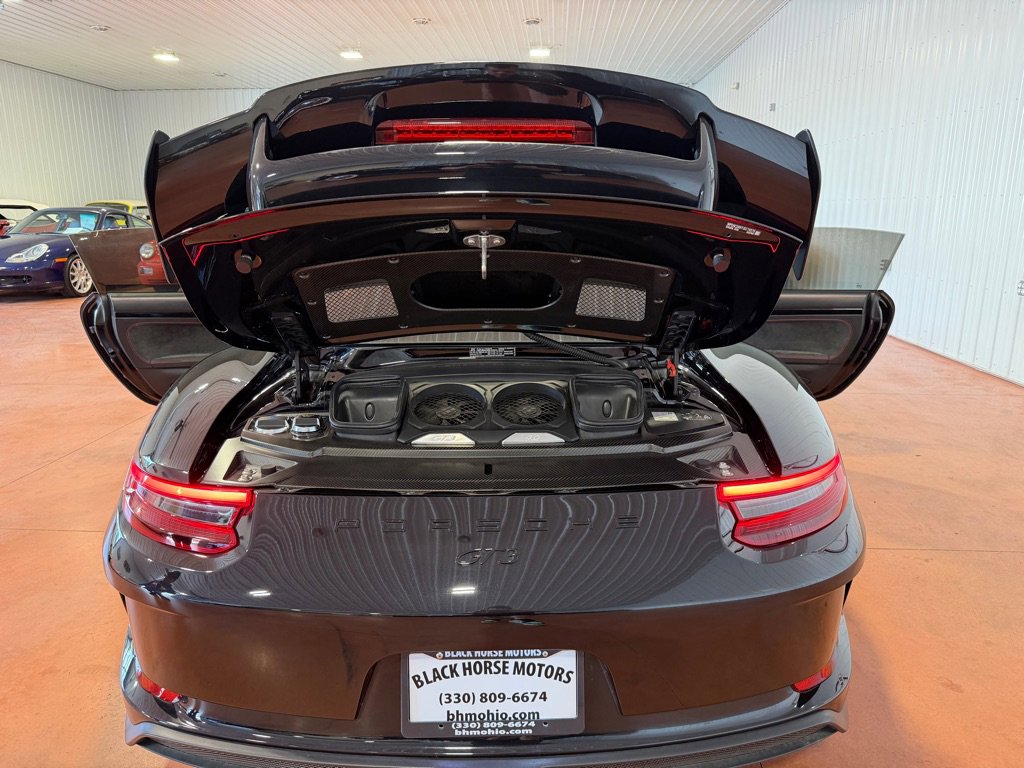 Used 2018 Porsche 911 GT3 image 36