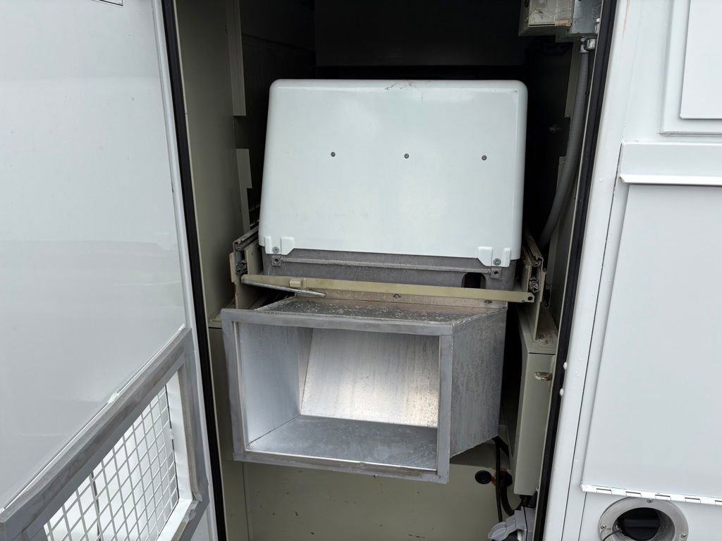 Used 2015 Chevrolet Silverado 3500 W/T image 28