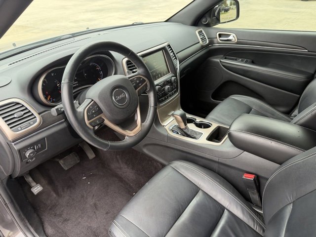 Used 2017 Jeep Grand Cherokee Limited image 11