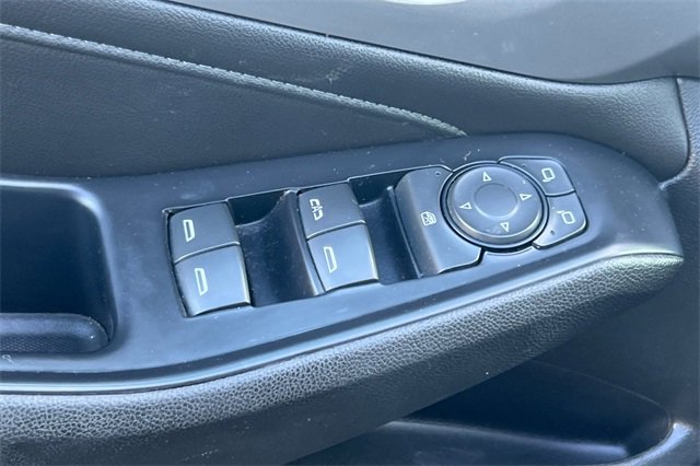 Used 2023 Chevrolet Traverse LT image 12