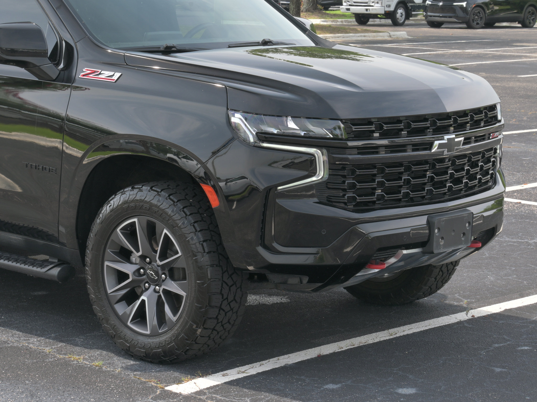 Used 2023 Chevrolet Tahoe Z71 w/ Z71 Off-Road Package AWD/4WD image 32