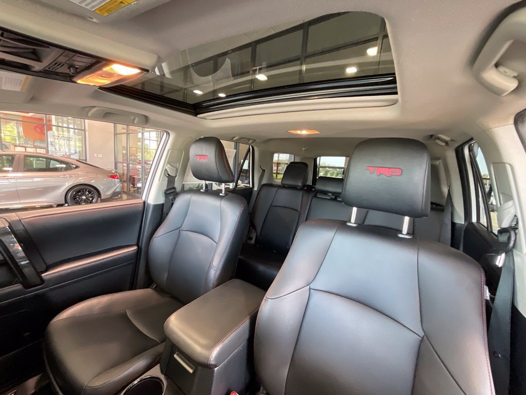 Certified 2024 Toyota 4Runner TRD Off-Road Premium w/ Moonroof Package AWD/4WD image 10