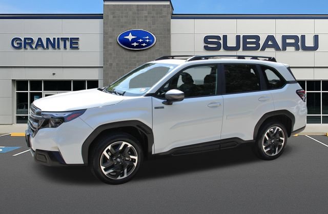 Used 2025 Subaru Forester Premium AWD/4WD image 6