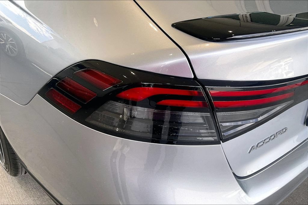Used 2025 Honda Accord Sport image 30