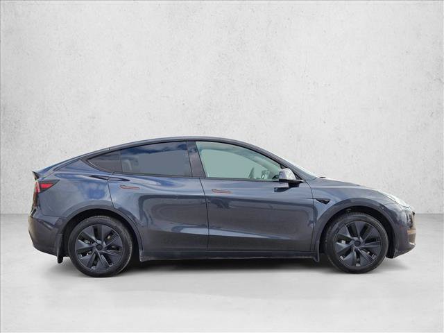 Used 2025 Tesla Model Y Long Range AWD/4WD video 4