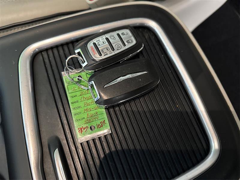 Used 2018 Chrysler Pacifica Limited w/ Advanced Safetytec Group image 26