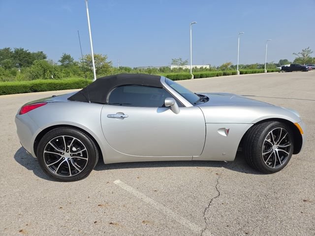 Used 2006 Pontiac Solstice Convertible w/ Premium Package RWD image 18