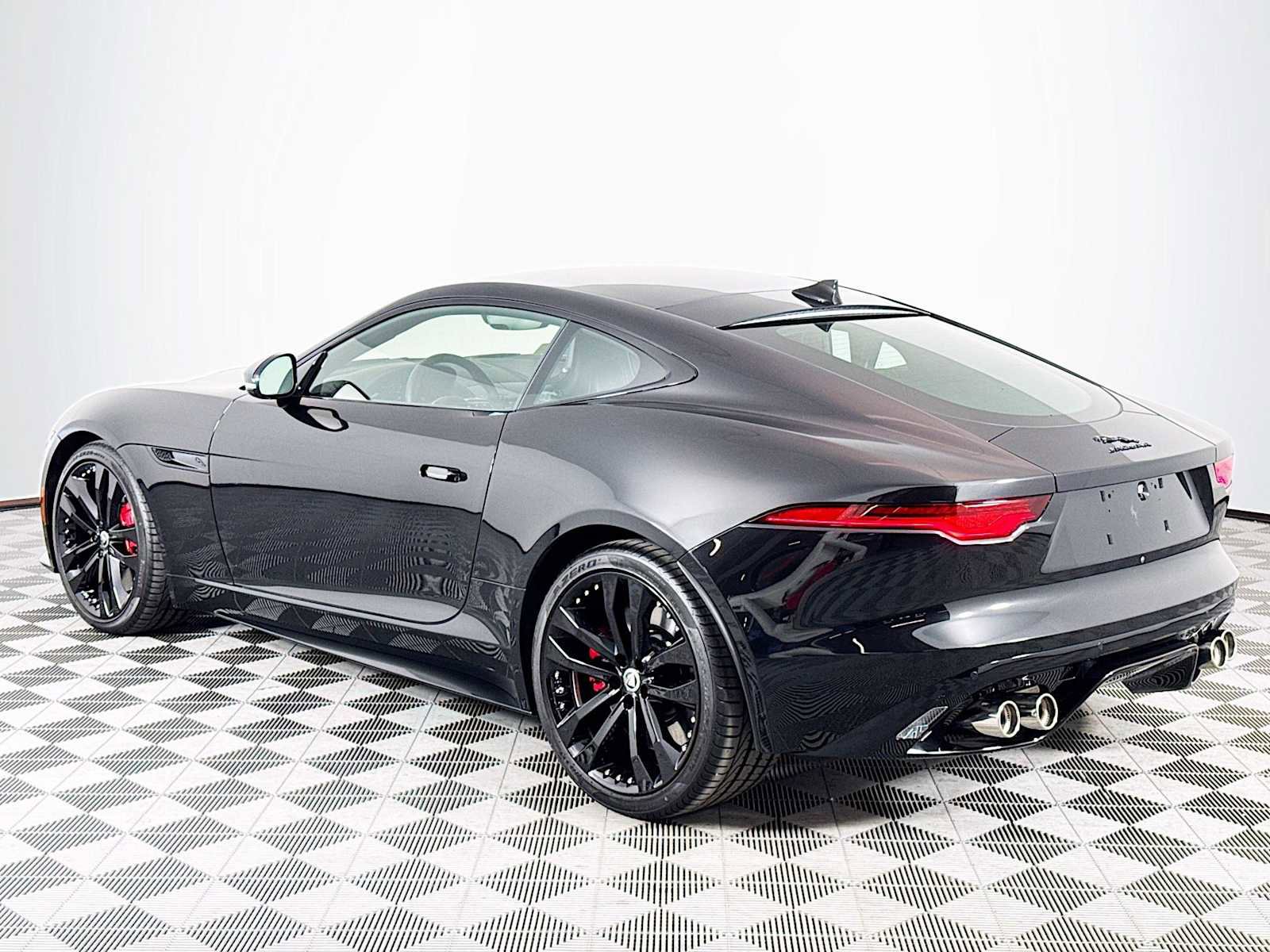 New 2024 Jaguar F-TYPE R-Dynamic image 6