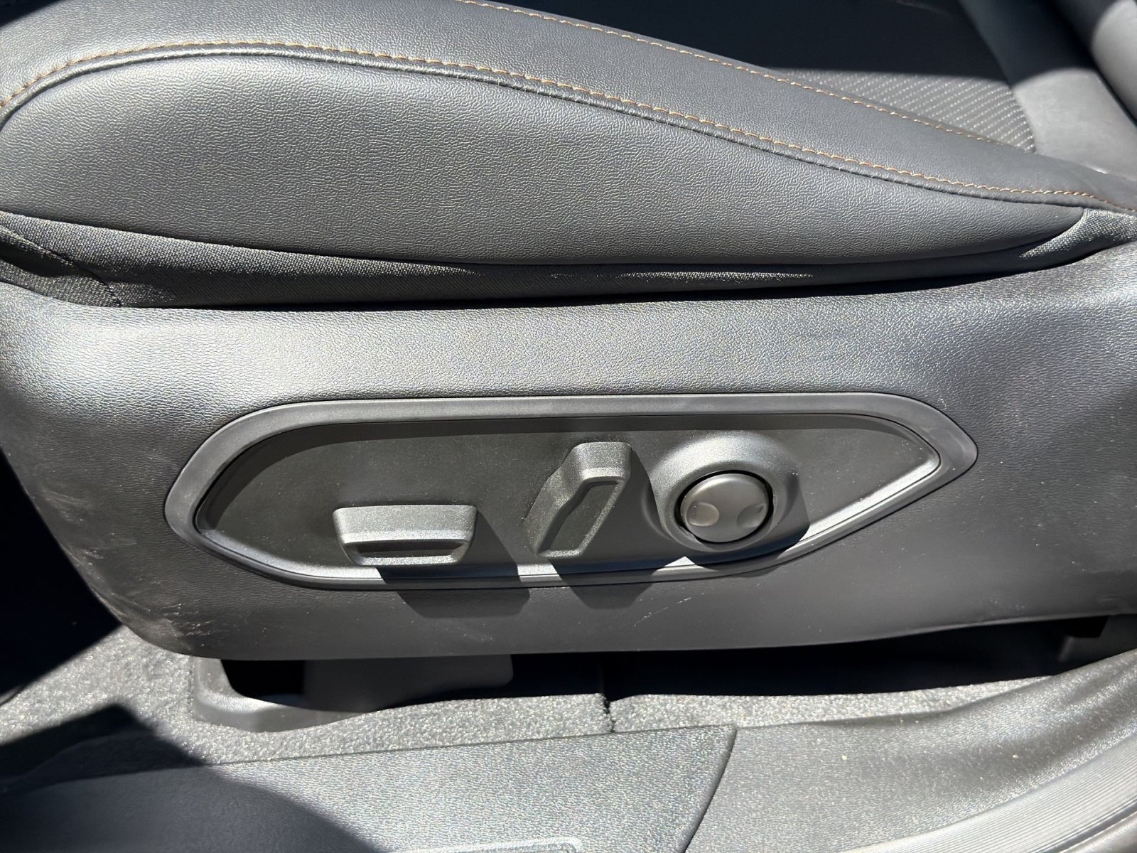 New 2026 Jeep Cherokee Limited AWD/4WD image 14