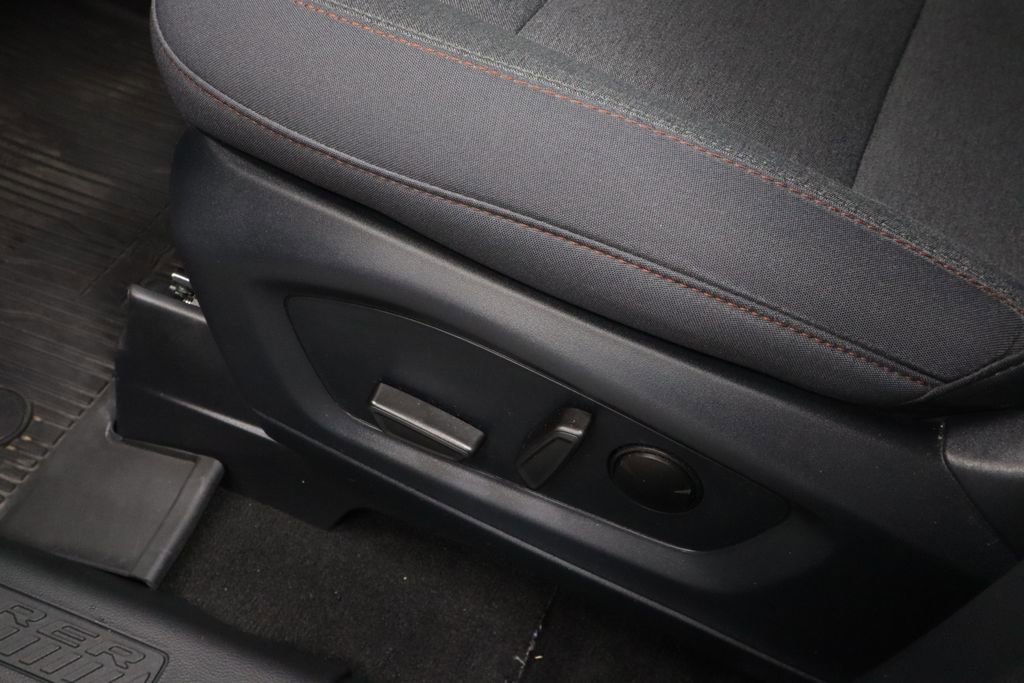 Certified 2025 Ford Explorer Active image 24