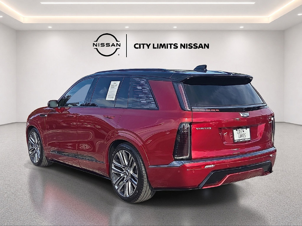 Used 2026 Cadillac Vistiq Platinum w/ LPO, Floor Liner Package AWD/4WD image 4