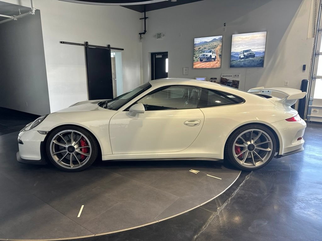Used 2015 Porsche 911 GT3 RWD image 1