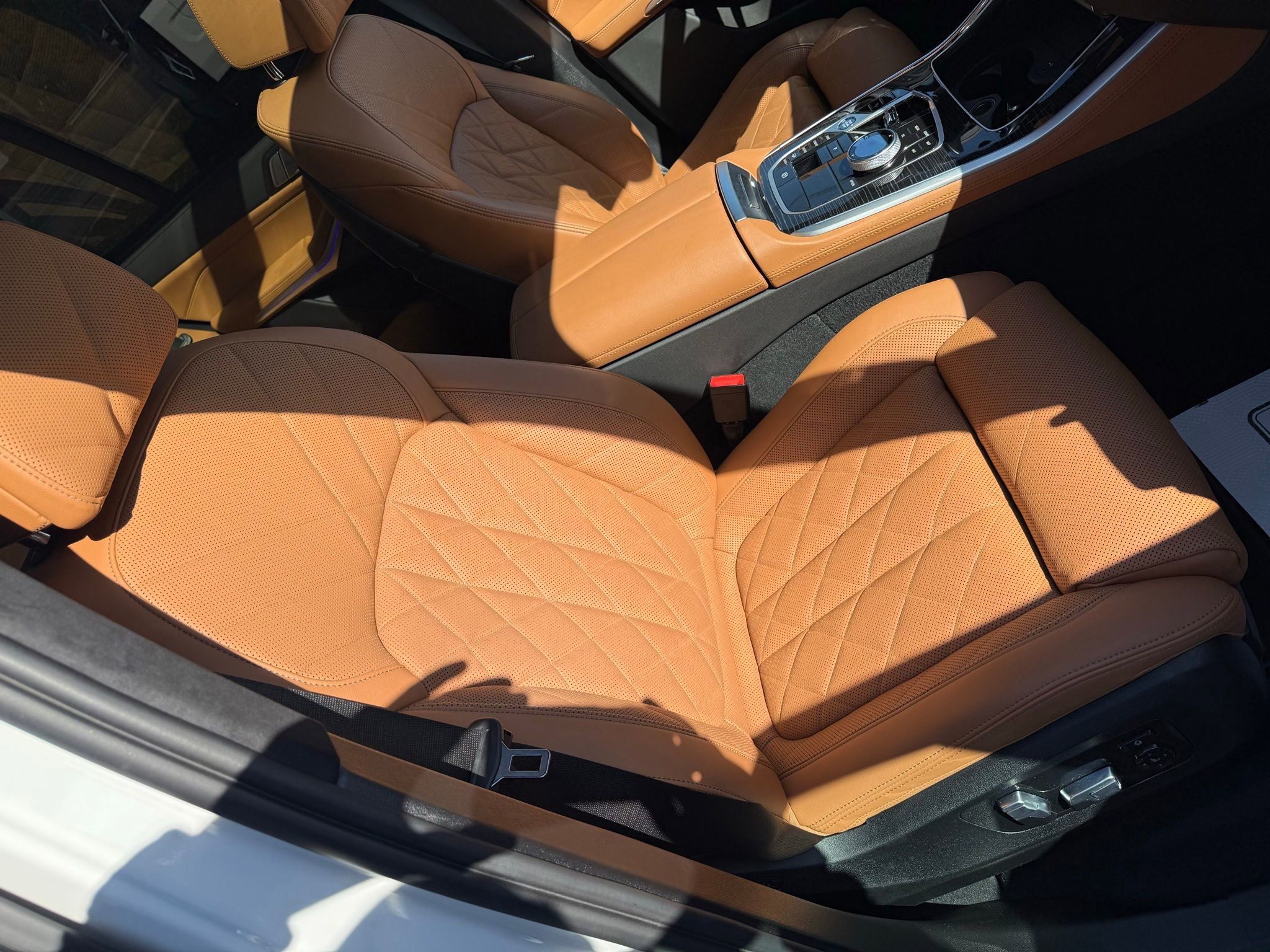 Used 2024 BMW X5 xDrive40i w/ Executive Package image 18