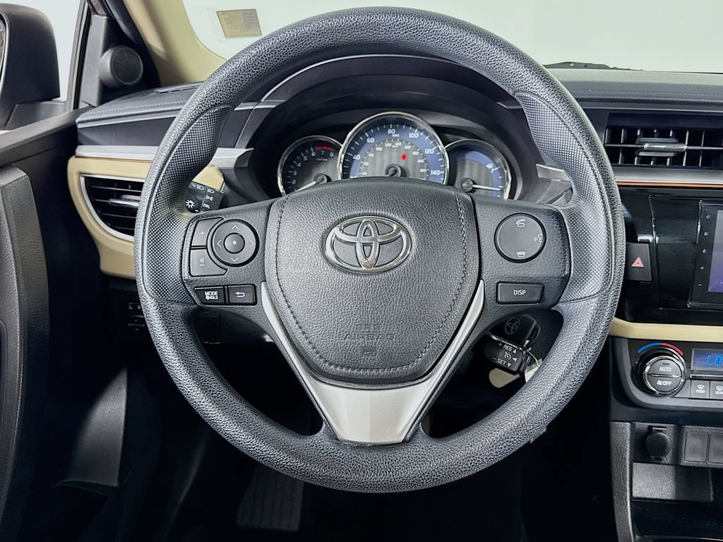 Used 2016 Toyota Corolla LE FWD image 17