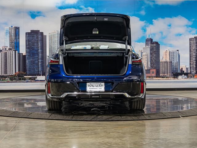 Used 2026 BMW 740i xDrive image 12